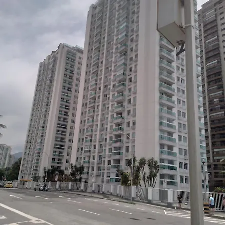 Apartamento beira-mar posto 5 Barra da Tijuca-3